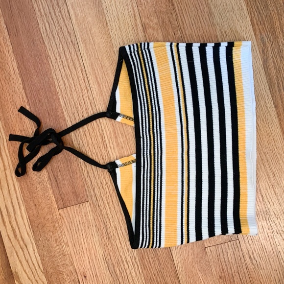 Crop top - Picture 2 of 2